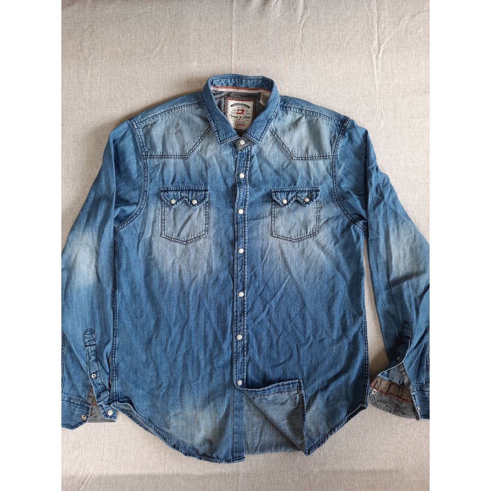 Thread & Cloth Men XL Blue Faded Chambray Pearl Snap Button Shirt‎ Long Sleeve
